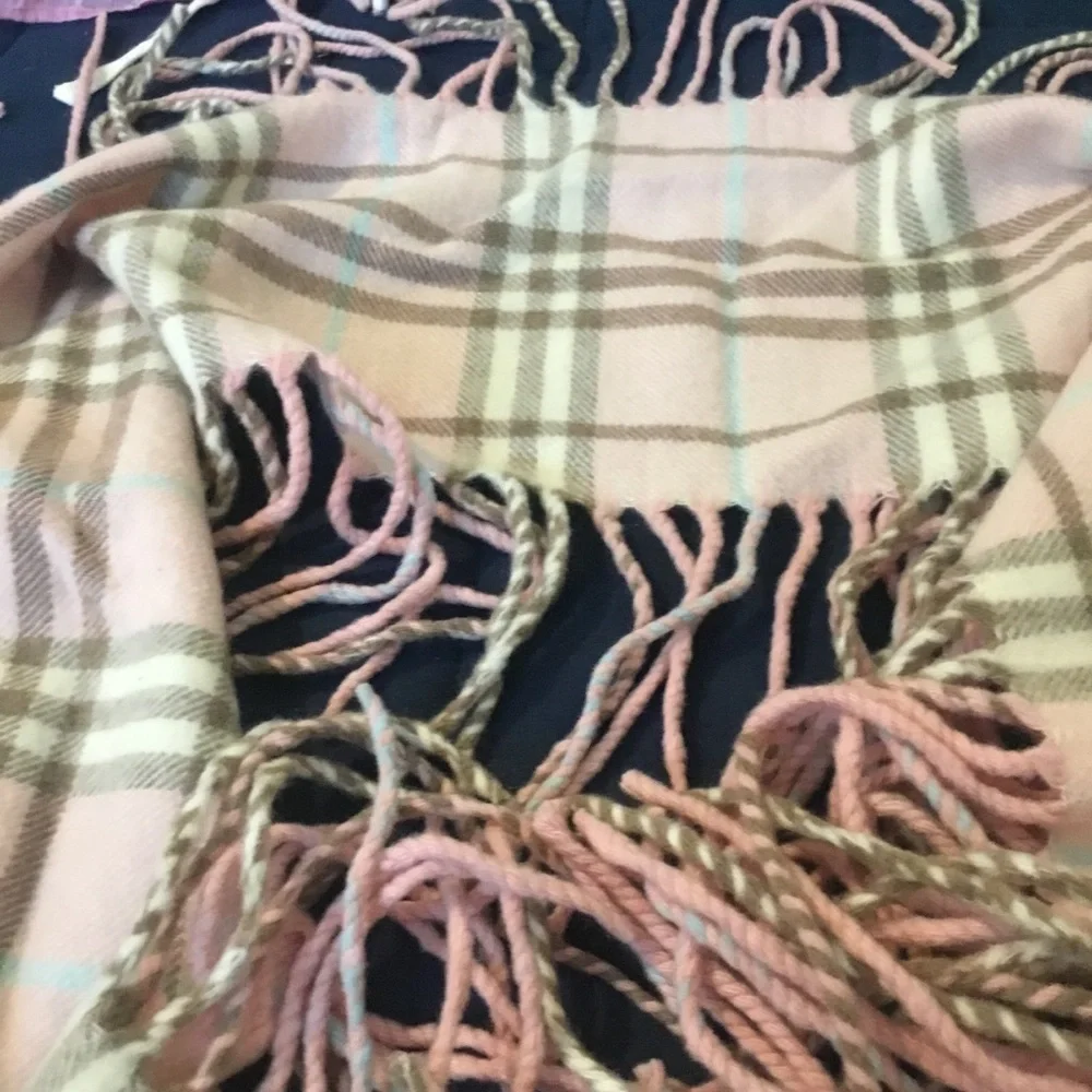 Authentic Burberry London RARE Cashmere Nova Check “HAPPINESS “Pink Fringe Scarf